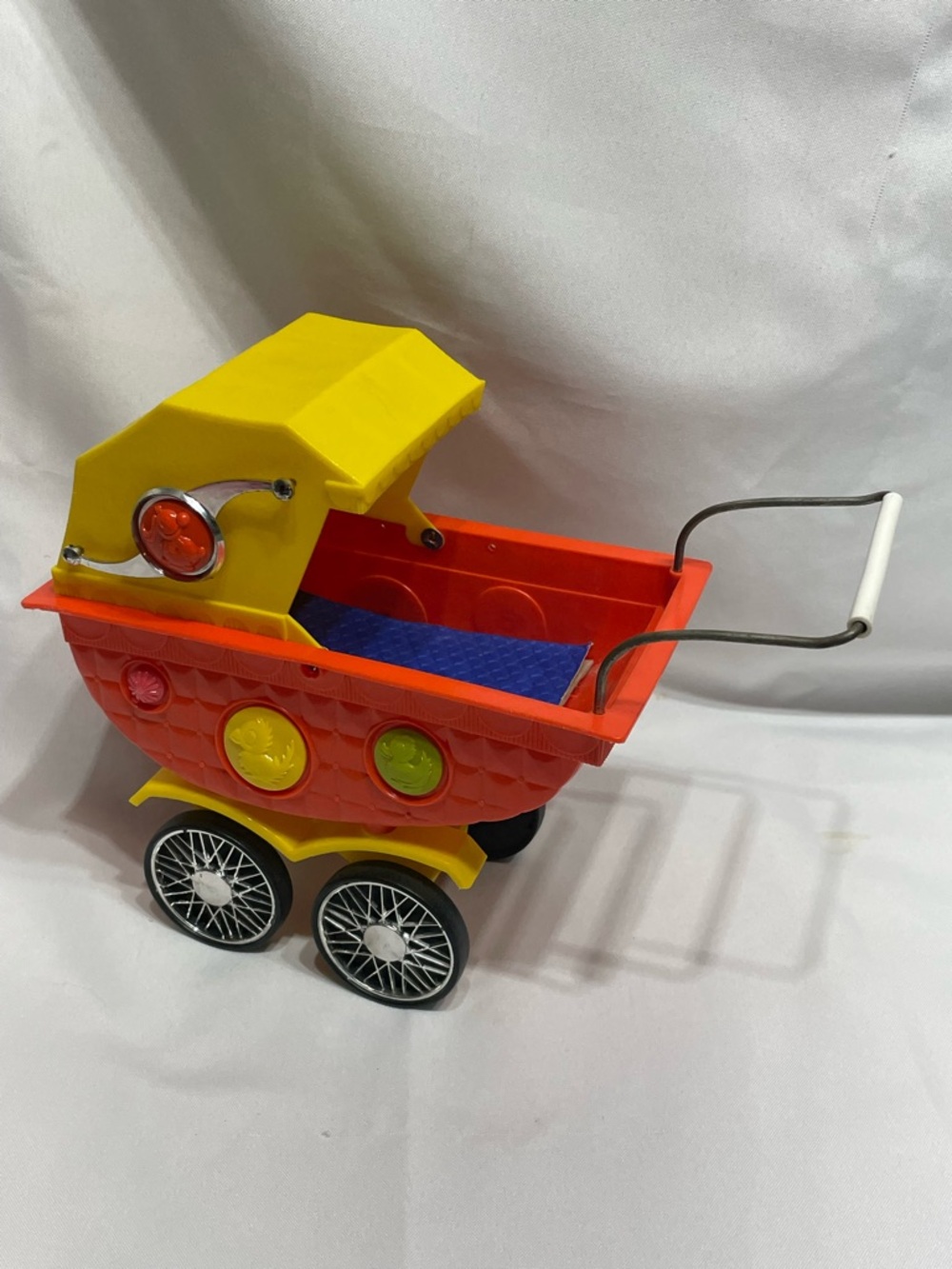 Vintage Suzy Cute Doll Buggy Carriage plastic stroller 1960s Deluxe Reading Corp